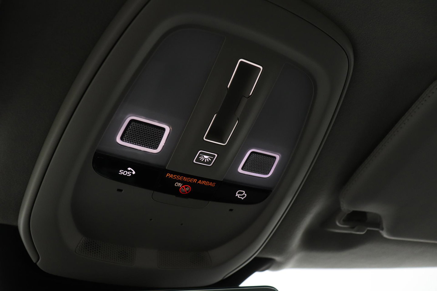 Volvo XC90 T8 Plug-in hybrid Ultra Bright | Bowers&Wilkins | Luchtvering | Massage | 22 Inch | Trekhaak | Head-Up