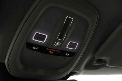 Volvo XC90 T8 Plug-in hybrid Ultra Bright | Bowers&Wilkins | Luchtvering | Massage | 22 Inch | Trekhaak | Head-Up