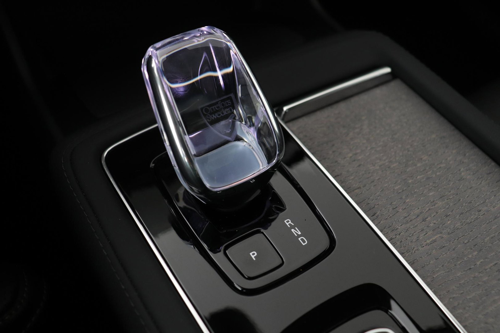 Volvo XC90 T8 Plug-in hybrid Ultra Bright | Bowers&Wilkins | Luchtvering | Massage | 22 Inch | Trekhaak | Head-Up