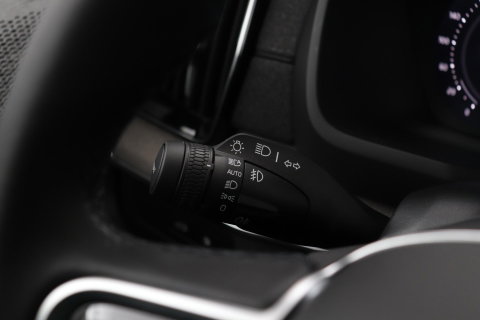 Volvo XC90 T8 Plug-in hybrid Ultra Bright | Bowers&Wilkins | Luchtvering | Massage | 22 Inch | Trekhaak | Head-Up