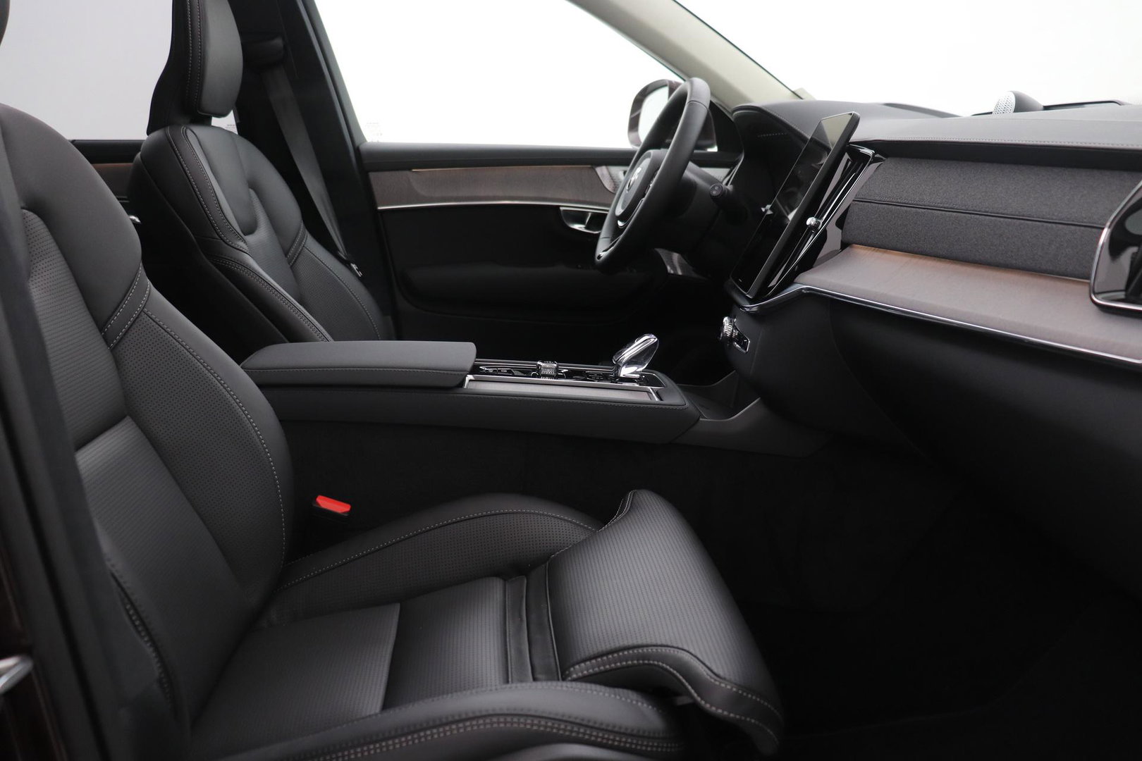 Volvo XC90 T8 Plug-in hybrid Ultra Bright | Bowers&Wilkins | Luchtvering | Massage | 22 Inch | Trekhaak | Head-Up