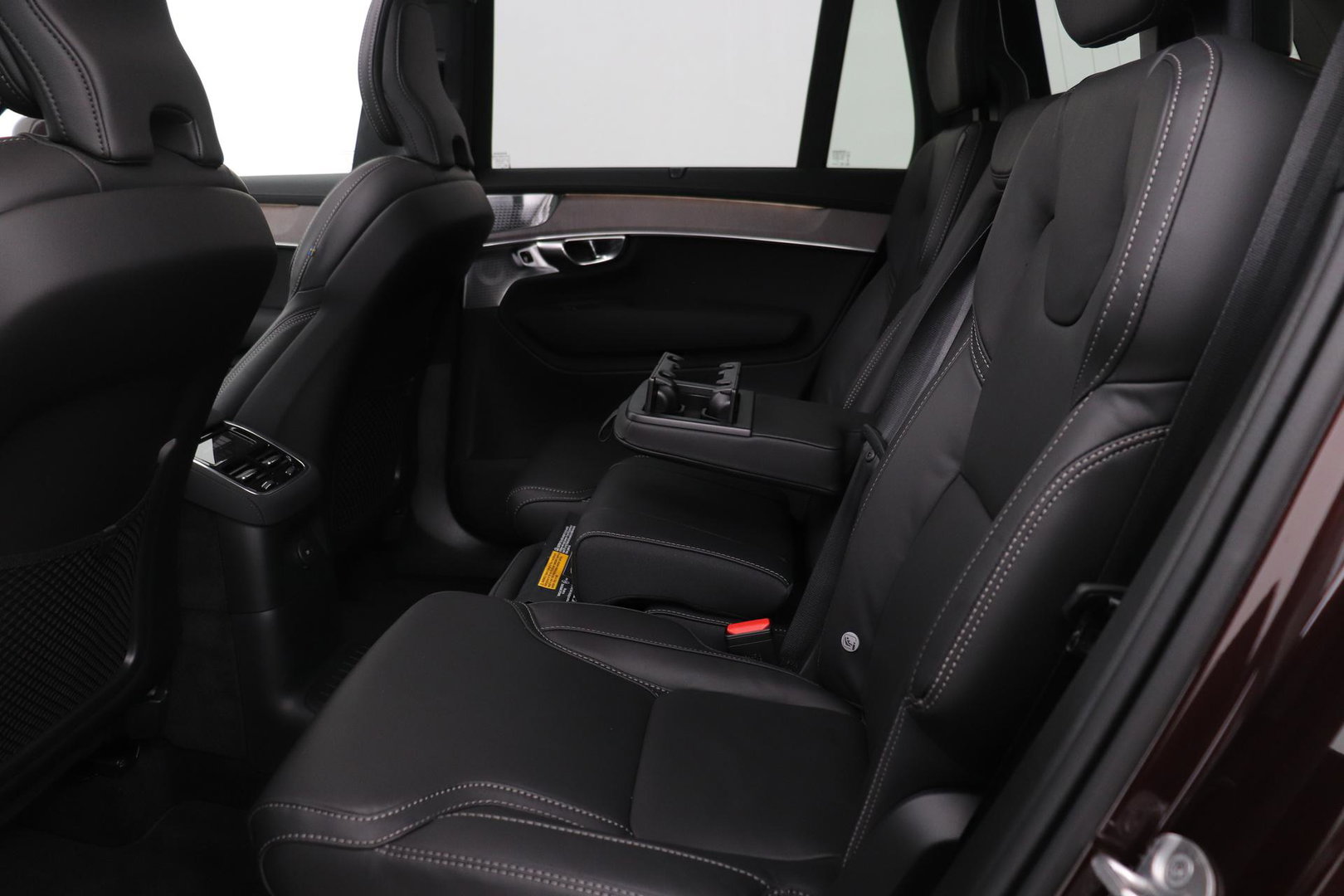 Volvo XC90 T8 Plug-in hybrid Ultra Bright | Bowers&Wilkins | Luchtvering | Massage | 22 Inch | Trekhaak | Head-Up