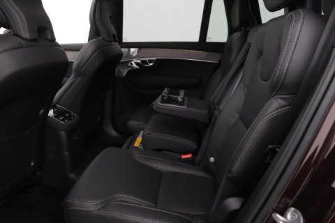 Volvo XC90 T8 Plug-in hybrid Ultra Bright | Bowers&Wilkins | Luchtvering | Massage | 22 Inch | Trekhaak | Head-Up