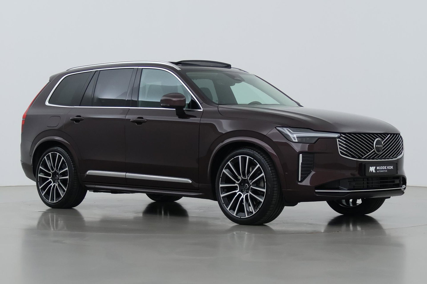 Volvo XC90 T8 Plug-in hybrid Ultra Bright | Bowers&Wilkins | Luchtvering | Massage | 22 Inch | Trekhaak | Head-Up