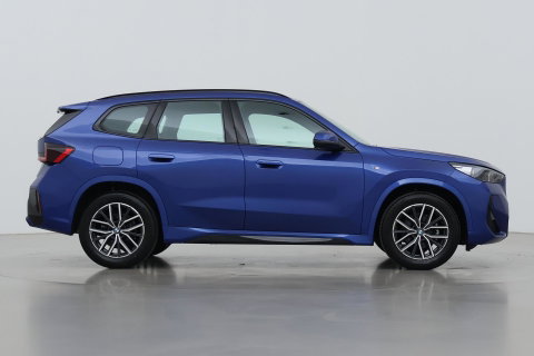 BMW X1 sDrive18i | M-Sport | Stoelverwarming | Camera | Apple Carplay | 18 Inch | Keyless