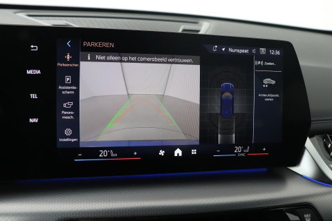 BMW X1 sDrive18i | M-Sport | Stoelverwarming | Camera | Apple Carplay | 18 Inch | Keyless