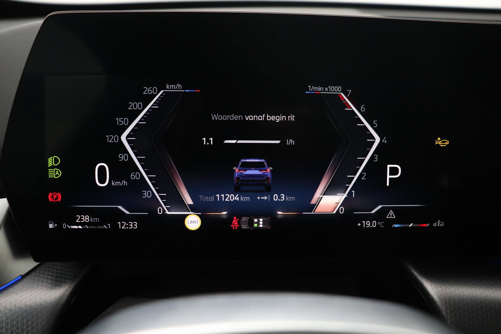 BMW X1 sDrive18i | M-Sport | Stoelverwarming | Camera | Apple Carplay | 18 Inch | Keyless