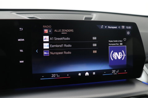 BMW X1 sDrive18i | M-Sport | Stoelverwarming | Camera | Apple Carplay | 18 Inch | Keyless