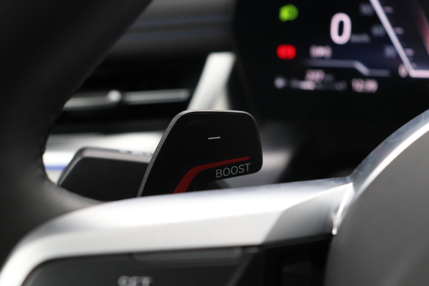 BMW X1 sDrive18i | M-Sport | Stoelverwarming | Camera | Apple Carplay | 18 Inch | Keyless