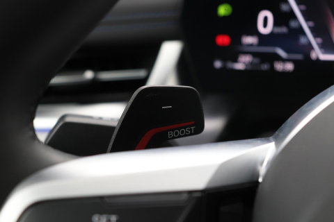 BMW X1 sDrive18i | M-Sport | Stoelverwarming | Camera | Apple Carplay | 18 Inch | Keyless