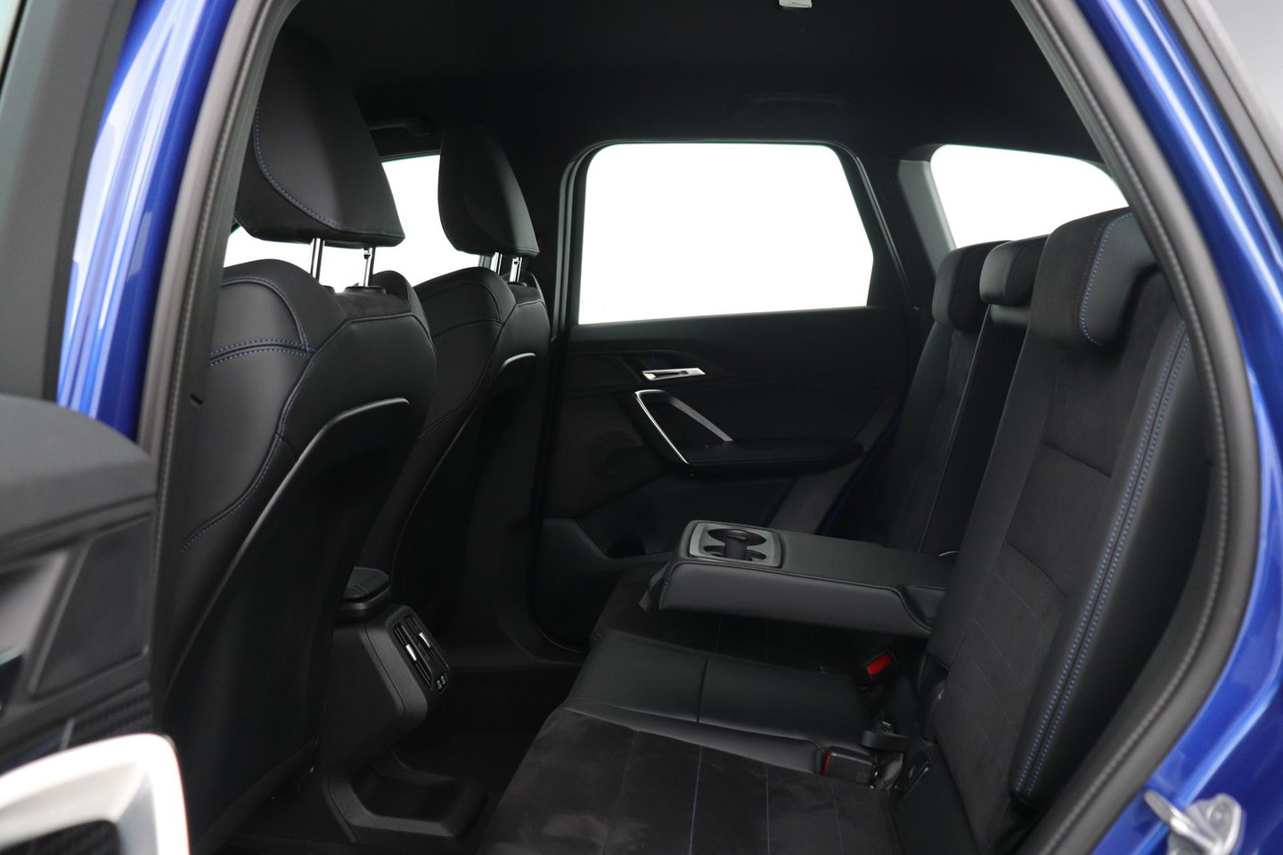 BMW X1 sDrive18i | M-Sport | Stoelverwarming | Camera | Apple Carplay | 18 Inch | Keyless