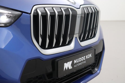 BMW X1 sDrive18i | M-Sport | Stoelverwarming | Camera | Apple Carplay | 18 Inch | Keyless