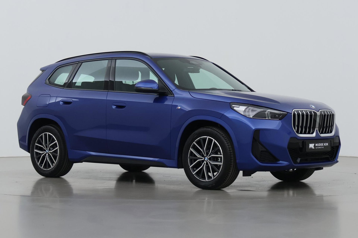 BMW X1 sDrive18i | M-Sport | Stoelverwarming | Camera | Apple Carplay | 18 Inch | Keyless