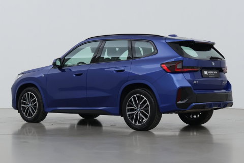 BMW X1 sDrive18i | M-Sport | Stoelverwarming | Camera | Apple Carplay | 18 Inch | Keyless