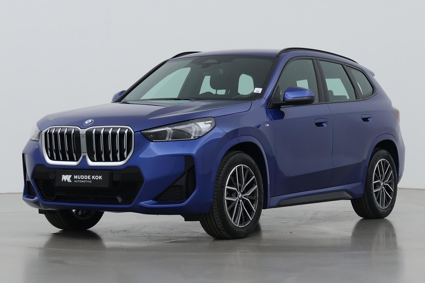 BMW X1 sDrive18i | M-Sport | Stoelverwarming | Camera | Apple Carplay | 18 Inch | Keyless