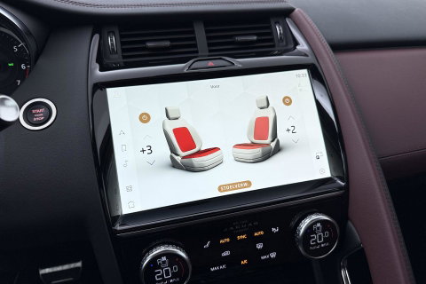 Jaguar E-PACE P300e AWD R-Dynamic S | ACC | Panoramadak | Memory | Camera | Stoelverwarming | 18 inch