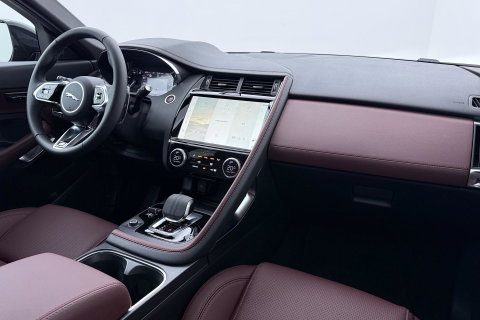 Jaguar E-PACE P300e AWD R-Dynamic S | ACC | Panoramadak | Memory | Camera | Stoelverwarming | 18 inch