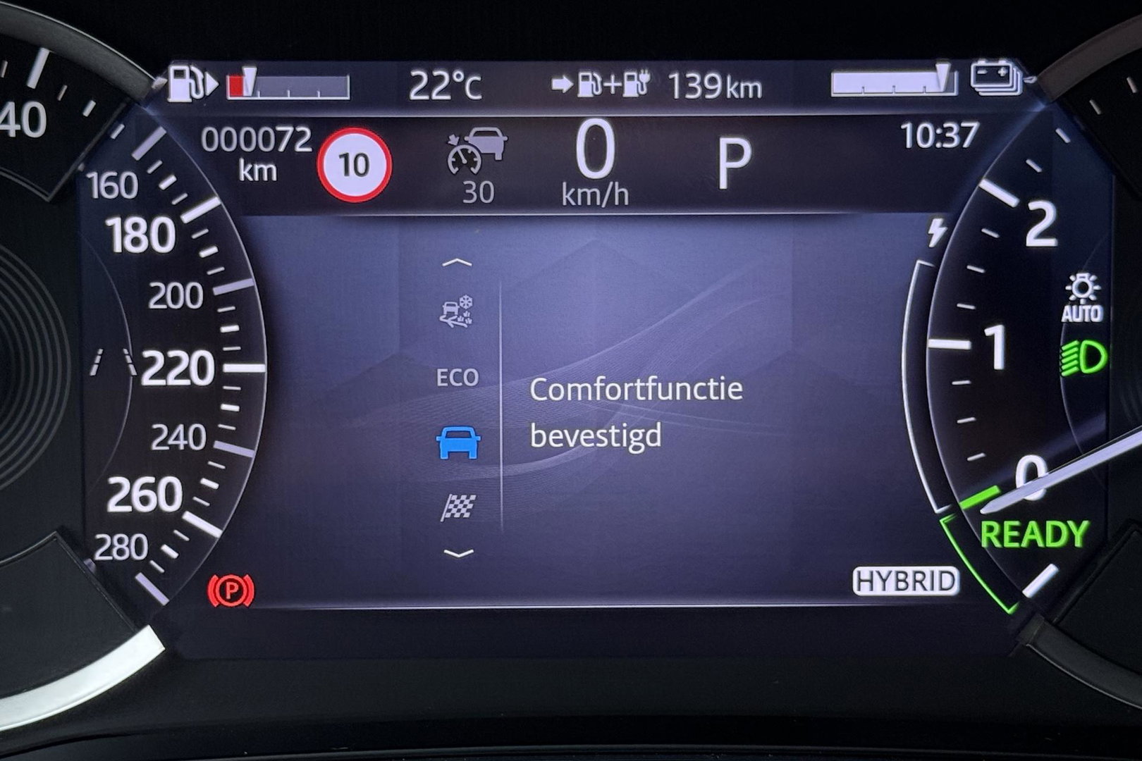 Jaguar E-PACE P300e AWD R-Dynamic S | ACC | Panoramadak | Memory | Camera | Stoelverwarming | 18 inch