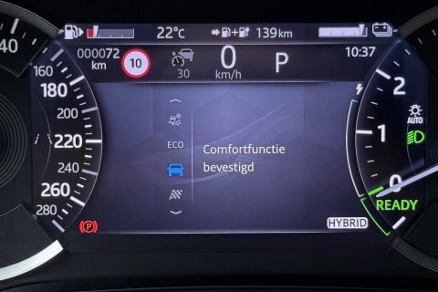 Jaguar E-PACE P300e AWD R-Dynamic S | ACC | Panoramadak | Memory | Camera | Stoelverwarming | 18 inch
