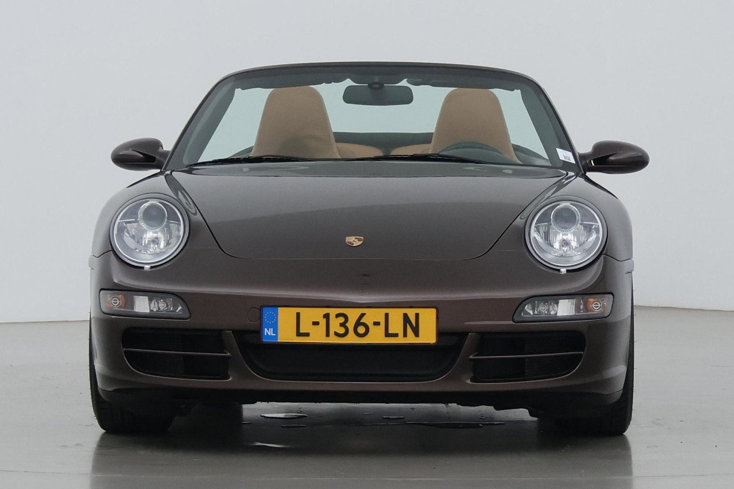 Porsche 911 Cabrio 3.8 Carrera 4S 997.1 | Handgeschakeld | Macadamia Metallic | Memory | 19 inch
