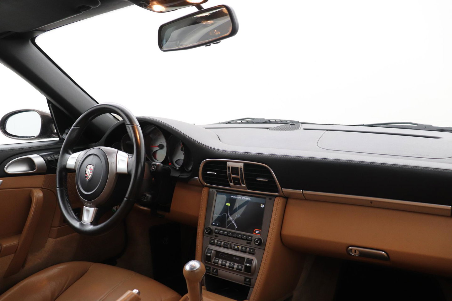 Porsche 911 Cabrio 3.8 Carrera 4S 997.1 | Handgeschakeld | Macadamia Metallic | Memory | 19 inch