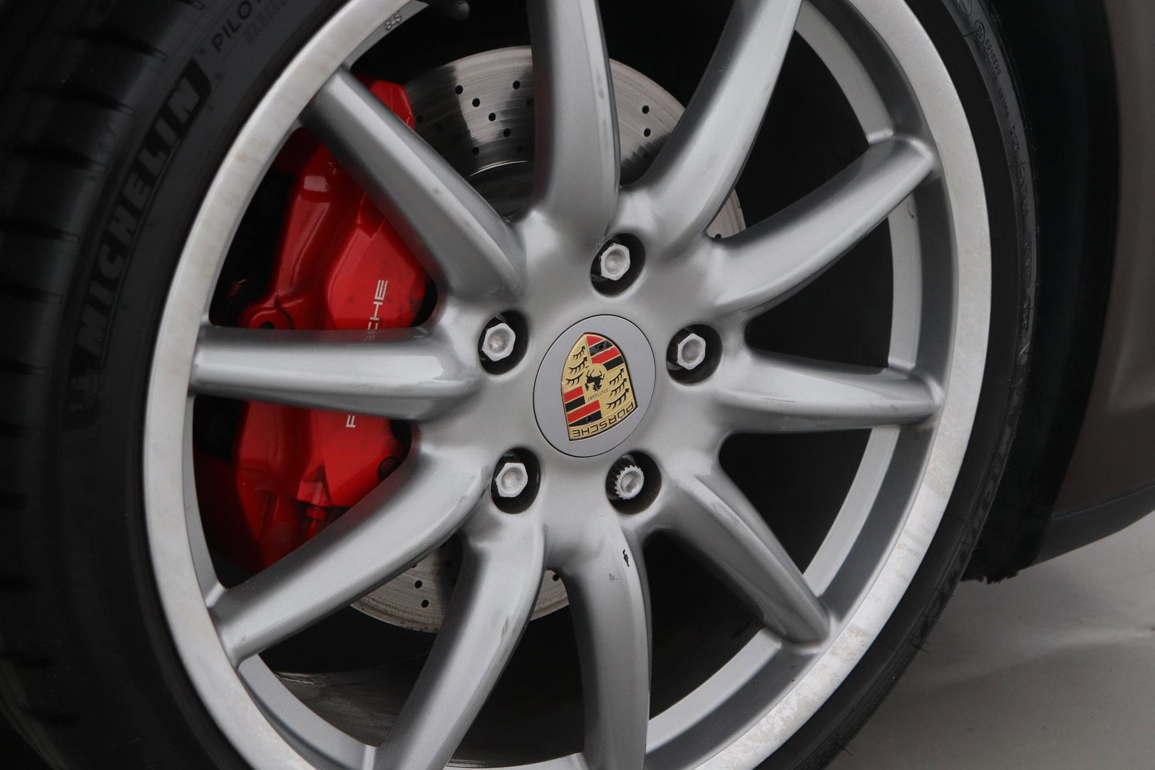 Porsche 911 Cabrio 3.8 Carrera 4S 997.1 | Handgeschakeld | Macadamia Metallic | Memory | 19 inch