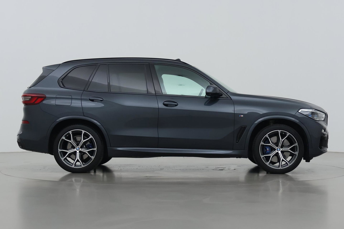 BMW X5 xDrive40d High Executive 7p. | Luchtvering | Bowers&Wilkins | Trekhaak | Panoramadak | Head-Up | 360° Camera