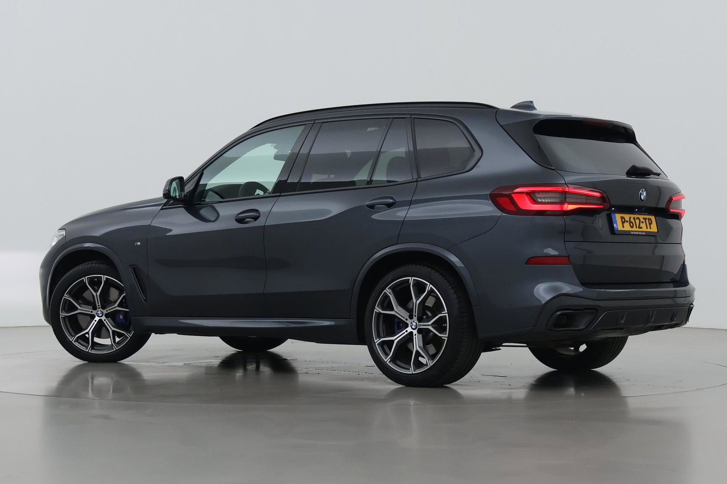 BMW X5 xDrive40d High Executive 7p. | Luchtvering | Bowers&Wilkins | Trekhaak | Panoramadak | Head-Up | 360° Camera