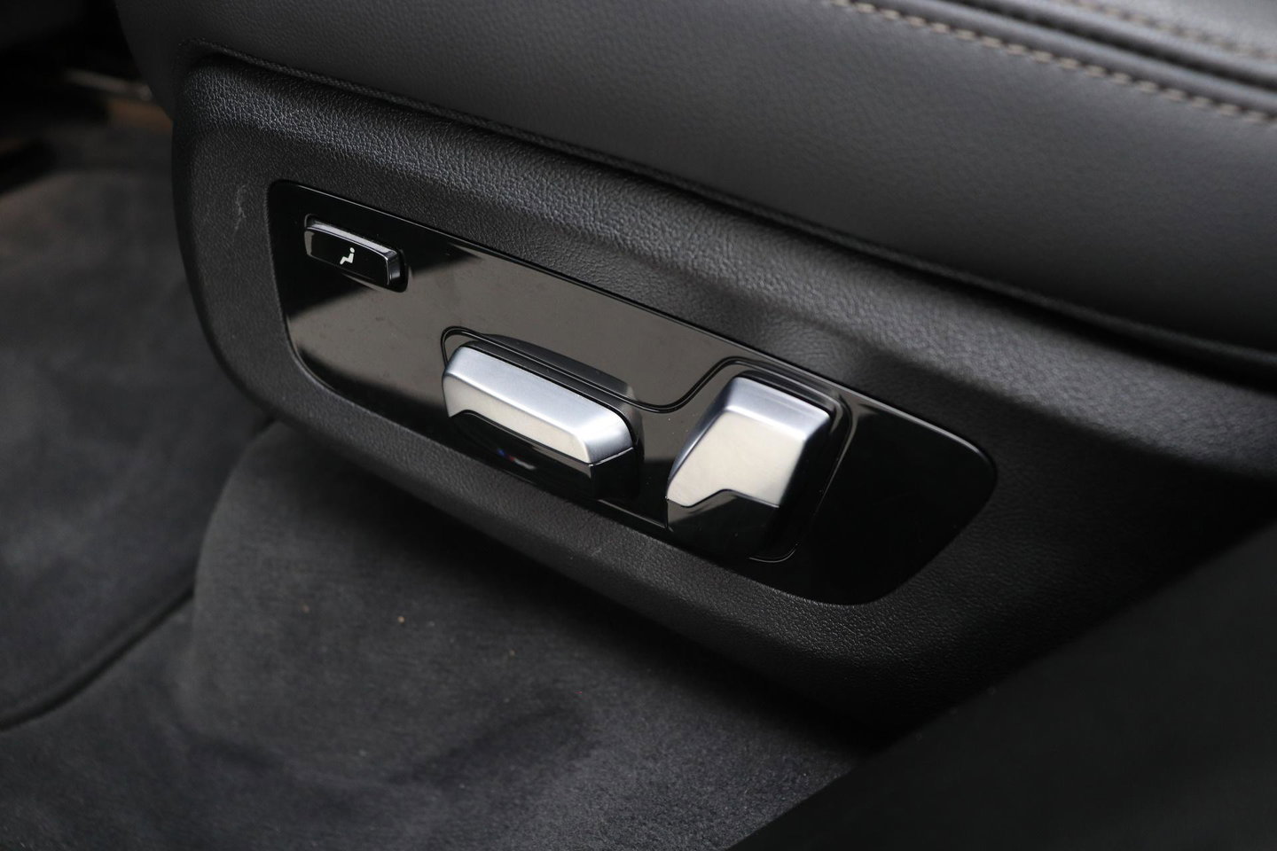 BMW X5 xDrive40d High Executive 7p. | Luchtvering | Bowers&Wilkins | Trekhaak | Panoramadak | Head-Up | 360° Camera