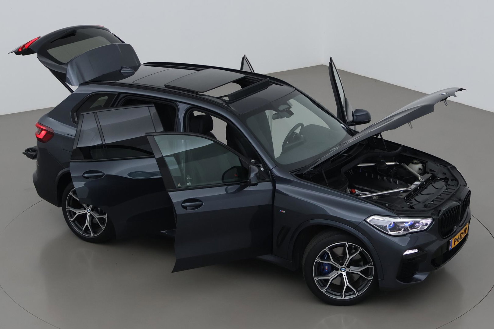 BMW X5 xDrive40d High Executive 7p. | Luchtvering | Bowers&Wilkins | Trekhaak | Panoramadak | Head-Up | 360° Camera