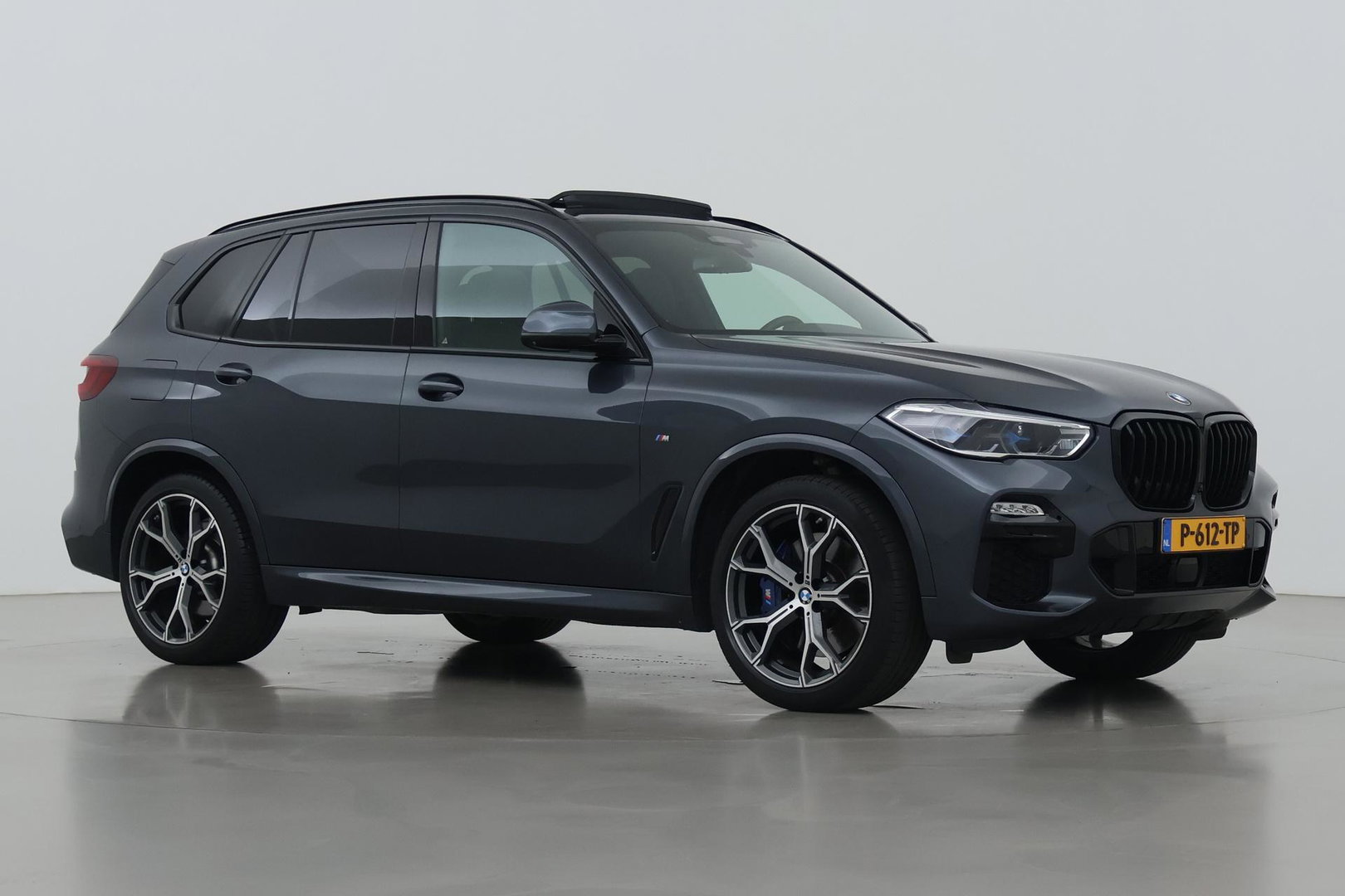 BMW X5 xDrive40d High Executive 7p. | Luchtvering | Bowers&Wilkins | Trekhaak | Panoramadak | Head-Up | 360° Camera
