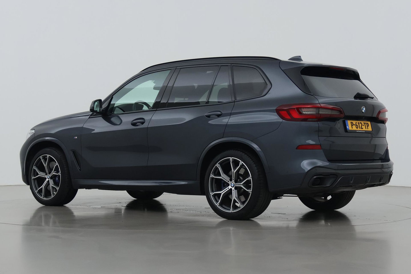 BMW X5 xDrive40d High Executive 7p. | Luchtvering | Bowers&Wilkins | Trekhaak | Panoramadak | Head-Up | 360° Camera