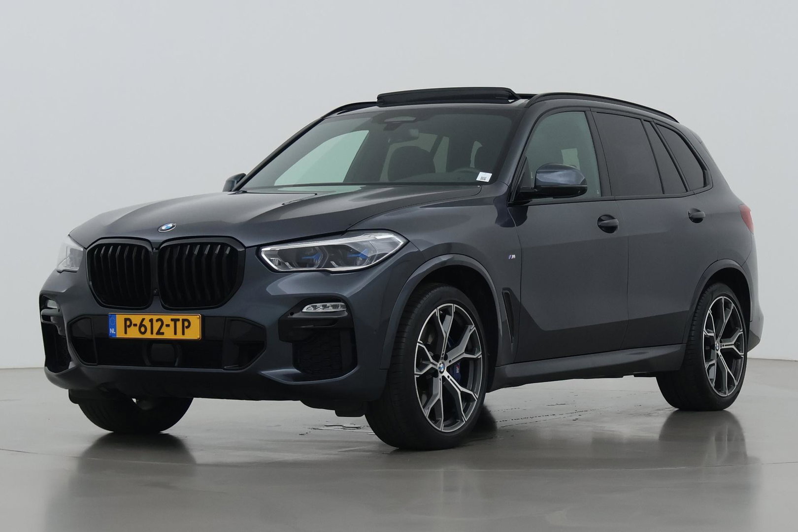 BMW X5 xDrive40d High Executive 7p. | Luchtvering | Bowers&Wilkins | Trekhaak | Panoramadak | Head-Up | 360° Camera