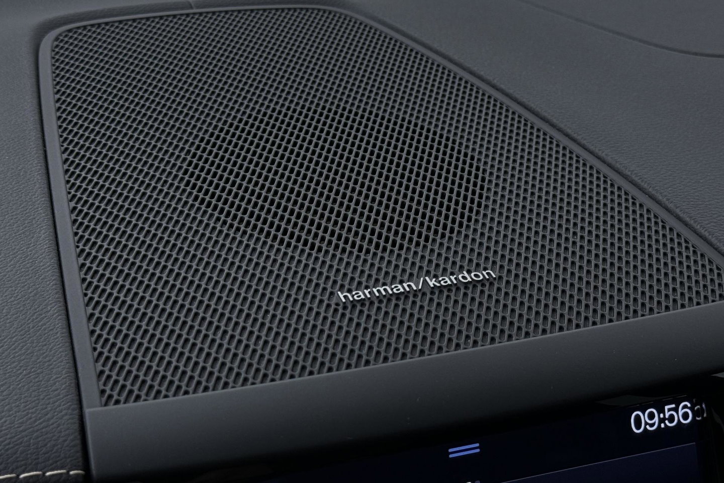 Volvo XC60 T8 Twin Engine R-Design | ACC | Panoramadak | Harman/Kardon | 360° Camera | Head-Up | Keyless | Memory