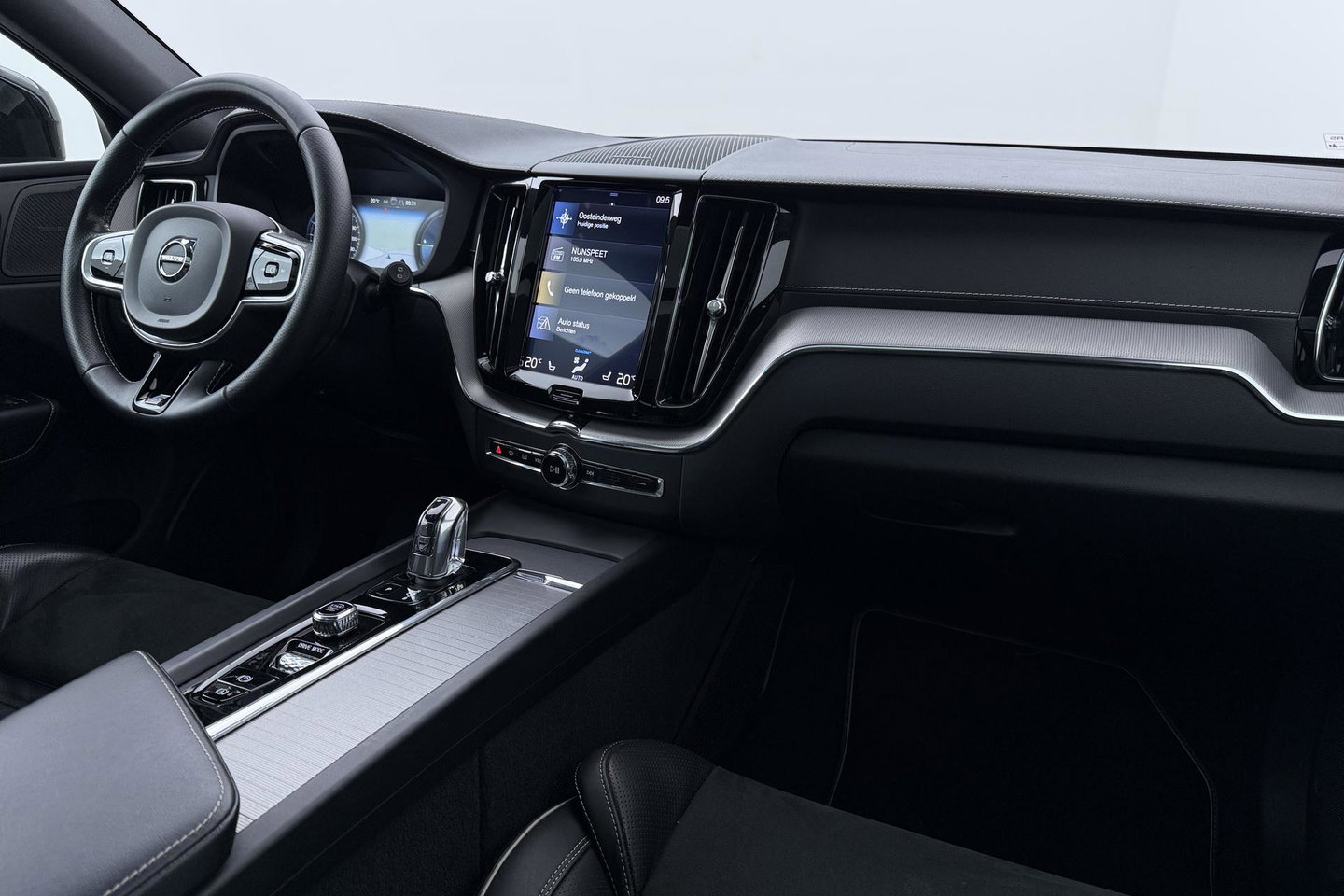 Volvo XC60 T8 Twin Engine R-Design | ACC | Panoramadak | Harman/Kardon | 360° Camera | Head-Up | Keyless | Memory