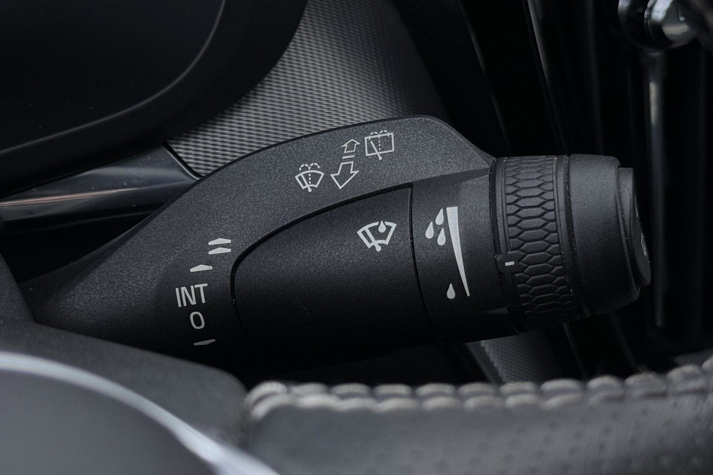 Volvo XC60 T8 Twin Engine R-Design | ACC | Panoramadak | Harman/Kardon | 360° Camera | Head-Up | Keyless | Memory