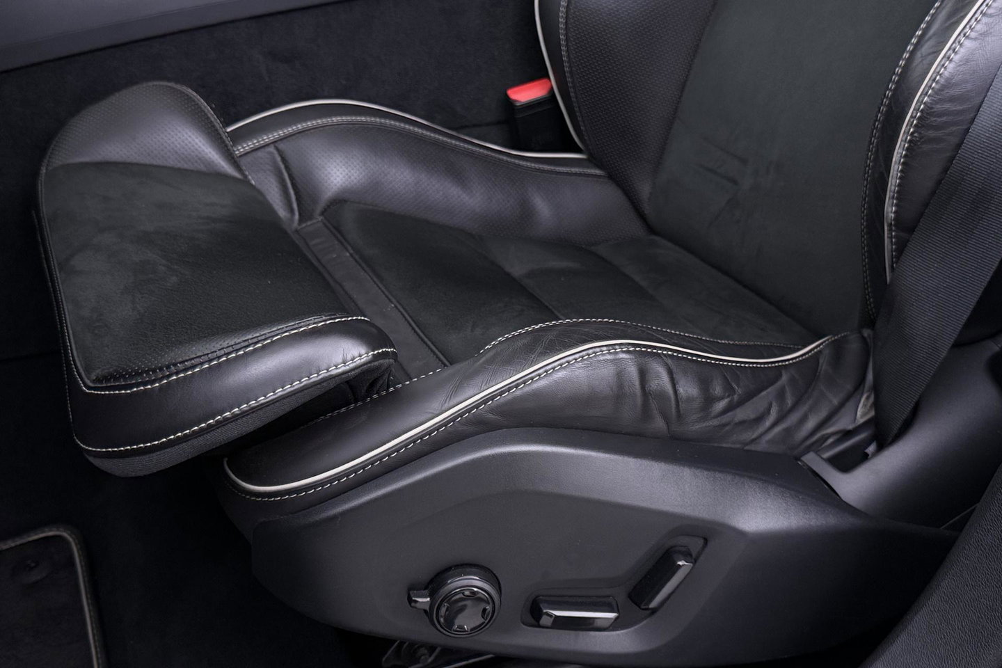 Volvo XC60 T8 Twin Engine R-Design | ACC | Panoramadak | Harman/Kardon | 360° Camera | Head-Up | Keyless | Memory