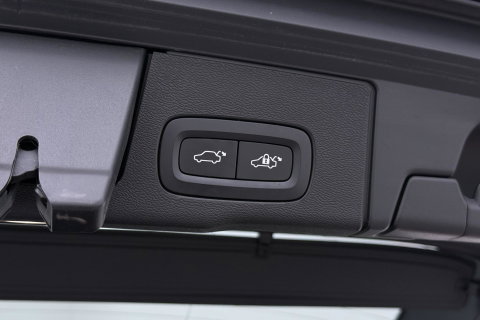 Volvo XC60 T8 Twin Engine R-Design | ACC | Panoramadak | Harman/Kardon | 360° Camera | Head-Up | Keyless | Memory