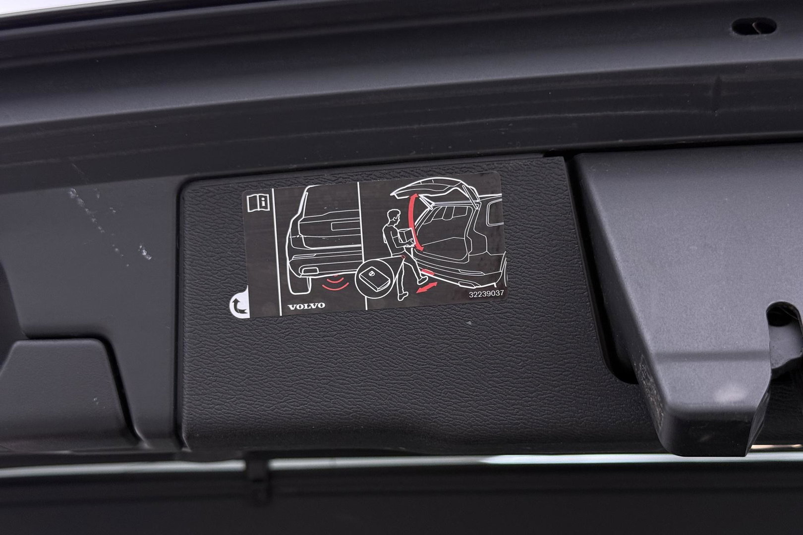 Volvo XC60 T8 Twin Engine R-Design | ACC | Panoramadak | Harman/Kardon | 360° Camera | Head-Up | Keyless | Memory
