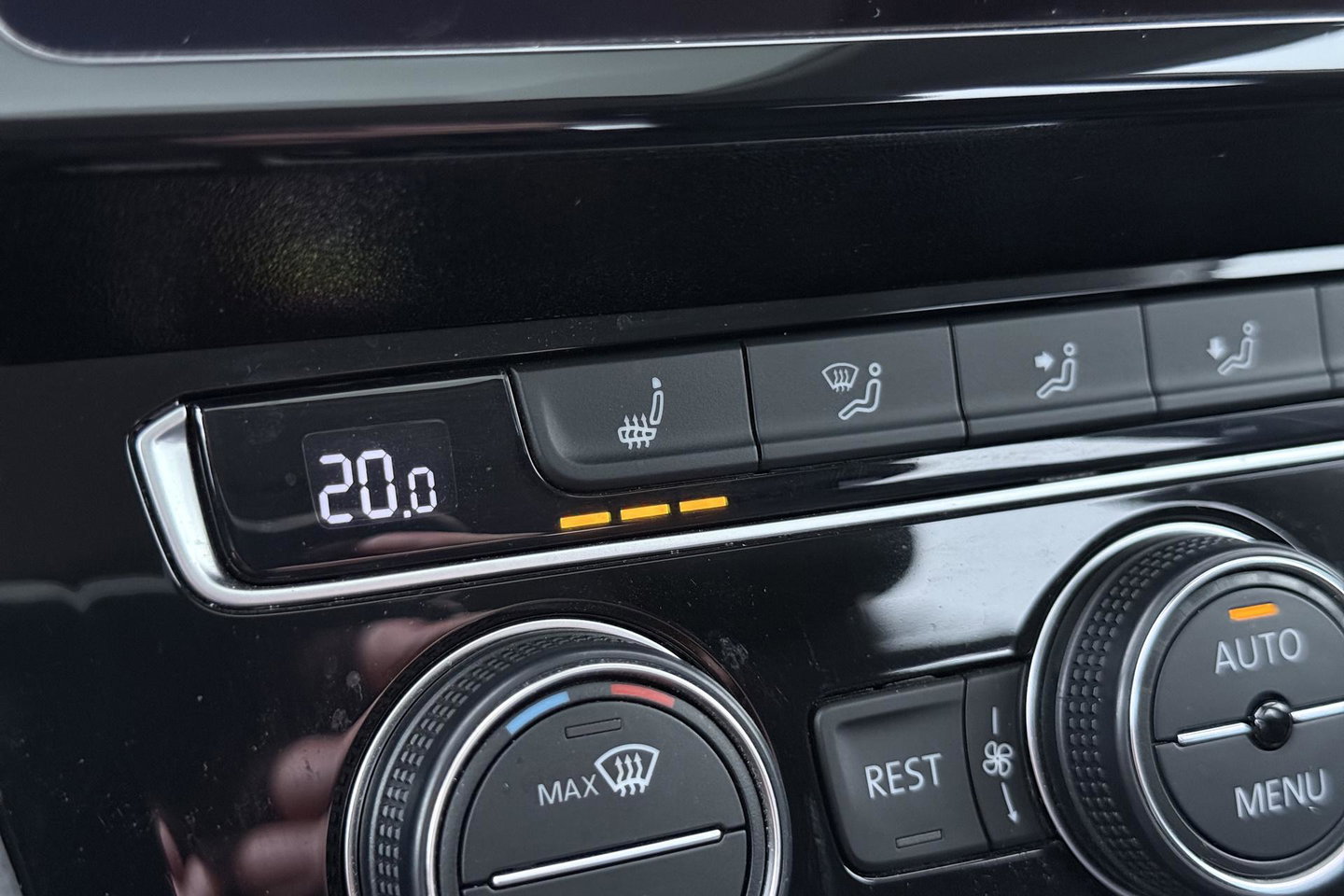 Volkswagen Arteon 1.5 TSI Elegance Business | ACC | Panoramadak | Trekhaak | Stoelverwarming Voor+Achter | Camera | 19 Inch