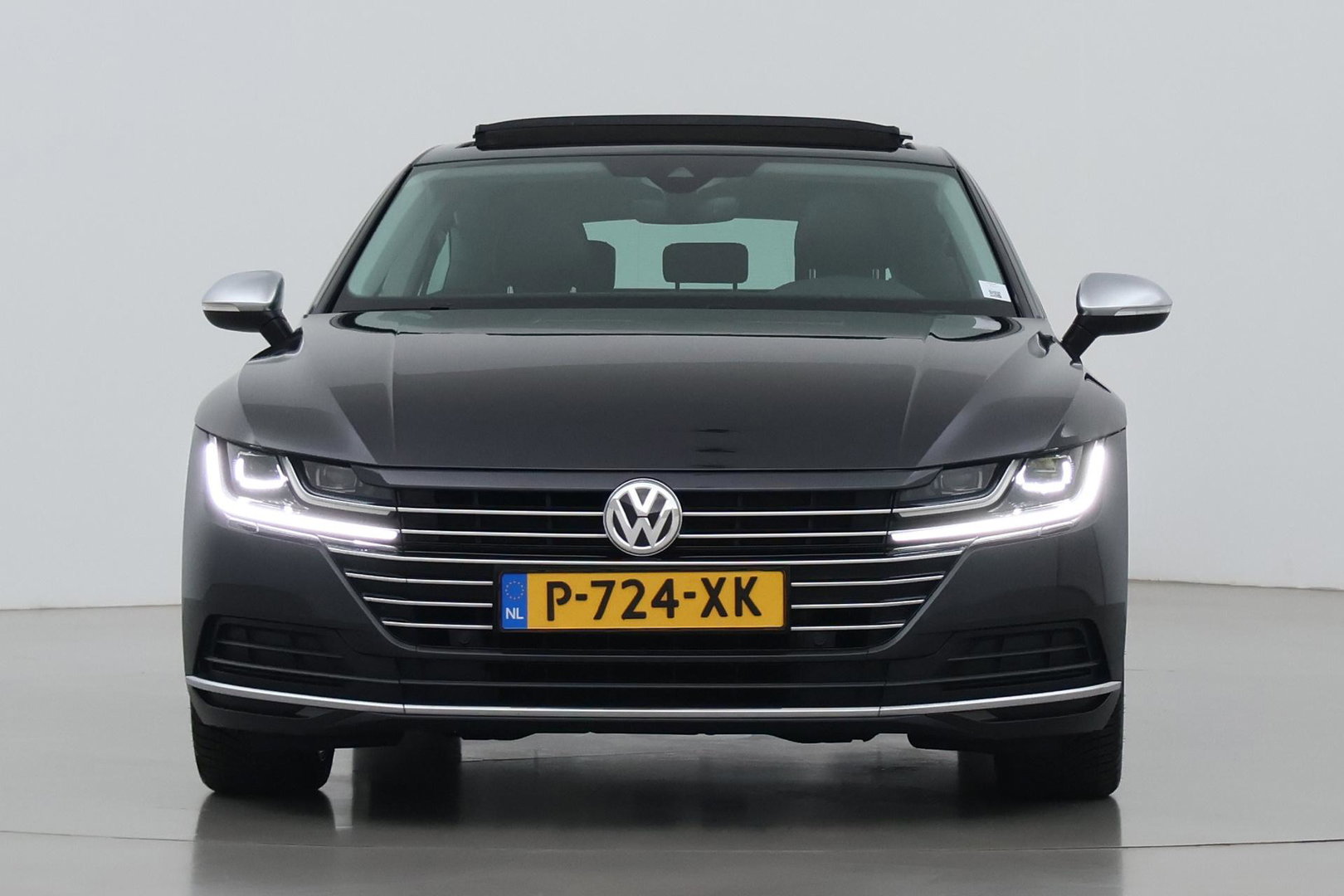 Volkswagen Arteon 1.5 TSI Elegance Business | ACC | Panoramadak | Trekhaak | Stoelverwarming Voor+Achter | Camera | 19 Inch