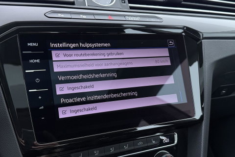 Volkswagen Arteon 1.5 TSI Elegance Business | ACC | Panoramadak | Trekhaak | Stoelverwarming Voor+Achter | Camera | 19 Inch