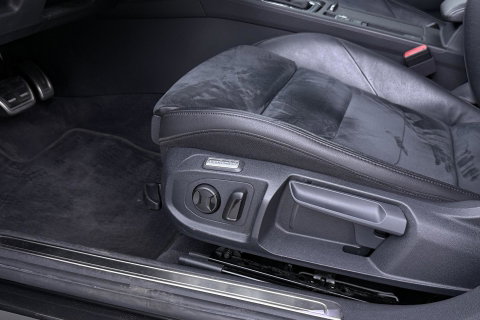 Volkswagen Arteon 1.5 TSI Elegance Business | ACC | Panoramadak | Trekhaak | Stoelverwarming Voor+Achter | Camera | 19 Inch
