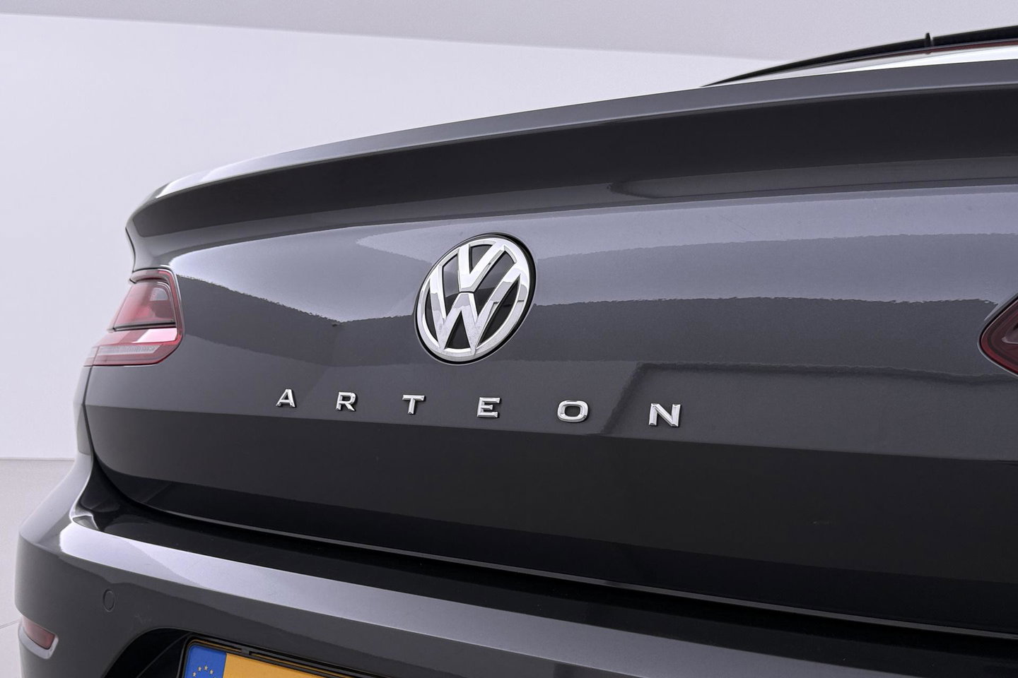 Volkswagen Arteon 1.5 TSI Elegance Business | ACC | Panoramadak | Trekhaak | Stoelverwarming Voor+Achter | Camera | 19 Inch