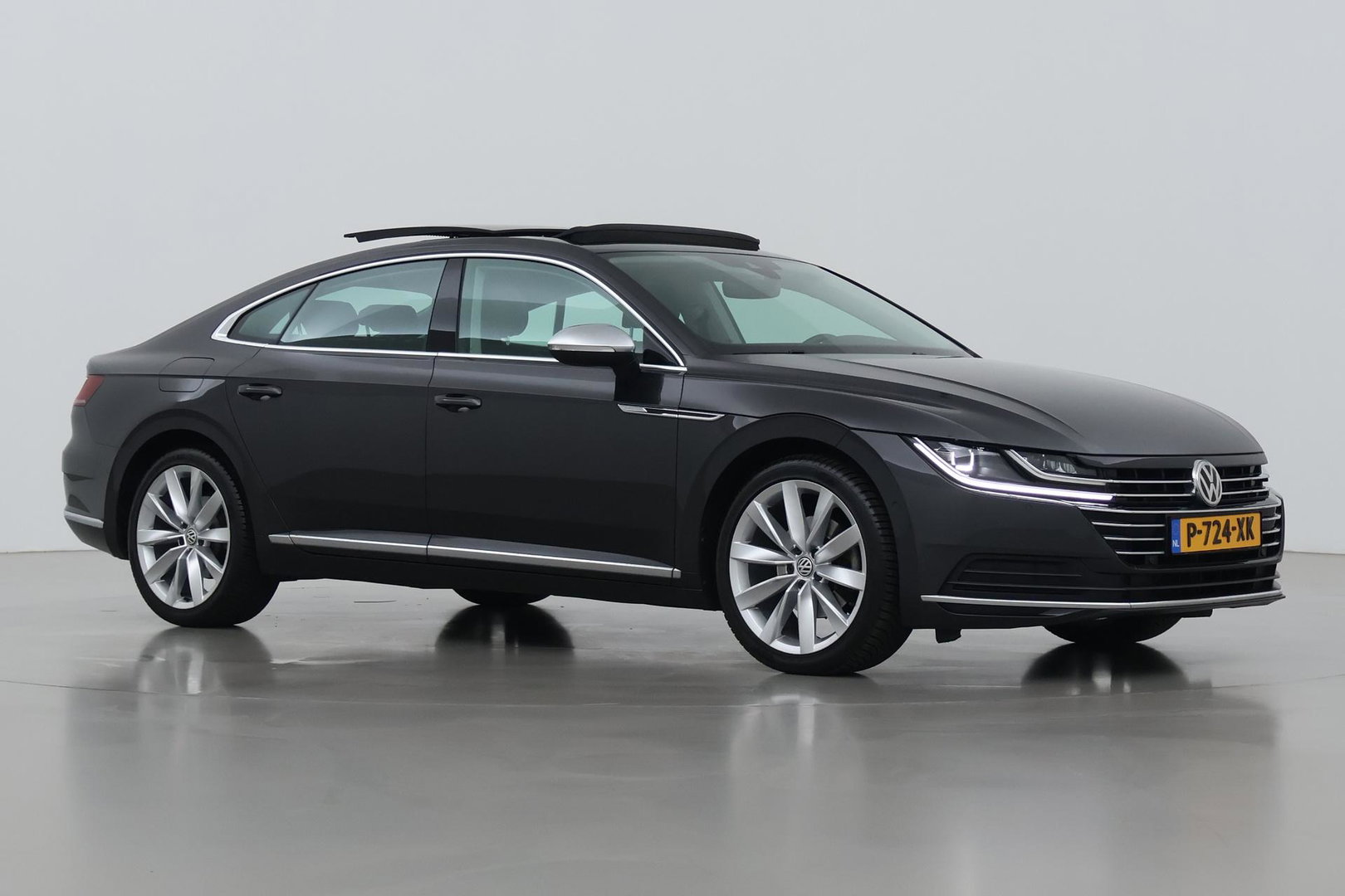 Volkswagen Arteon 1.5 TSI Elegance Business | ACC | Panoramadak | Trekhaak | Stoelverwarming Voor+Achter | Camera | 19 Inch