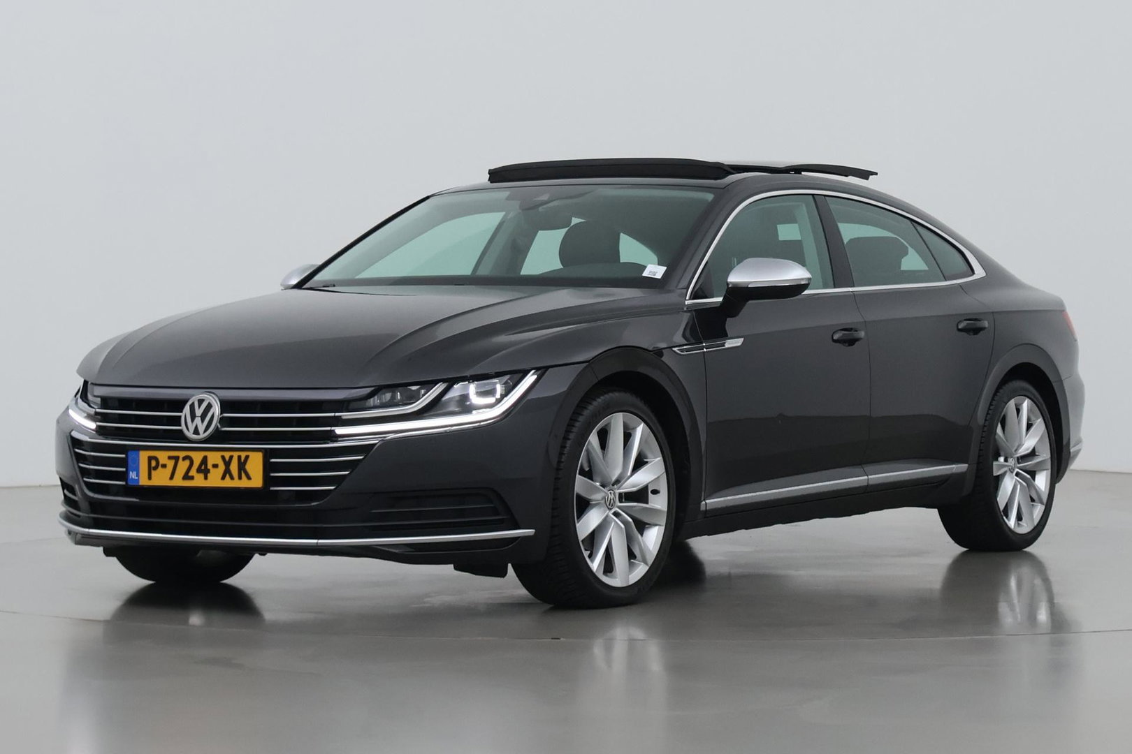 Volkswagen Arteon 1.5 TSI Elegance Business | ACC | Panoramadak | Trekhaak | Stoelverwarming Voor+Achter | Camera | 19 Inch