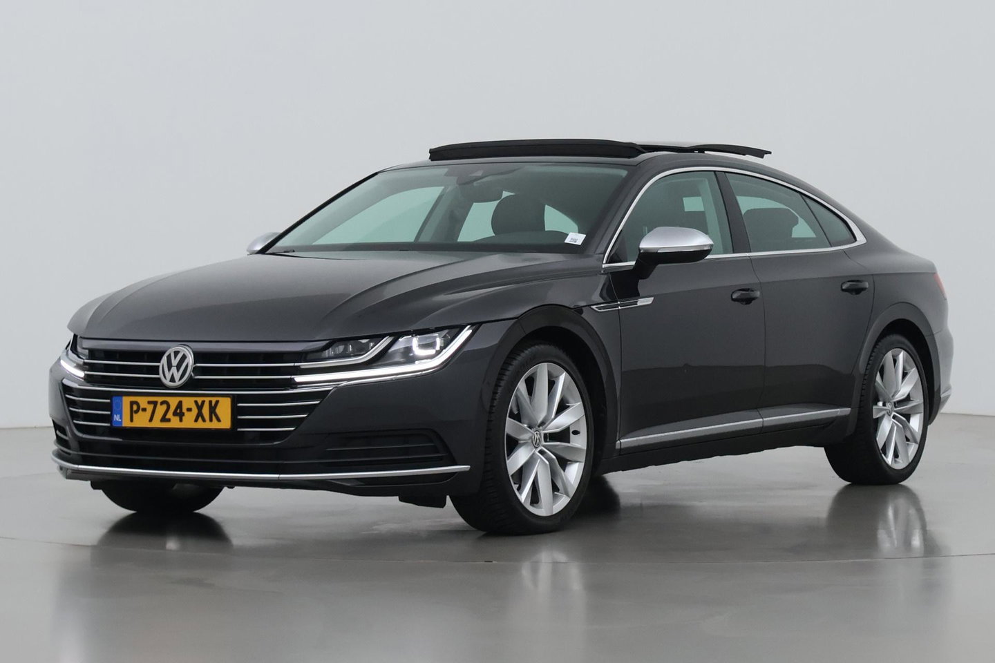 Volkswagen Arteon 1.5 TSI Elegance Business | ACC | Panoramadak | Trekhaak | Stoelverwarming Voor+Achter | Camera | 19 Inch