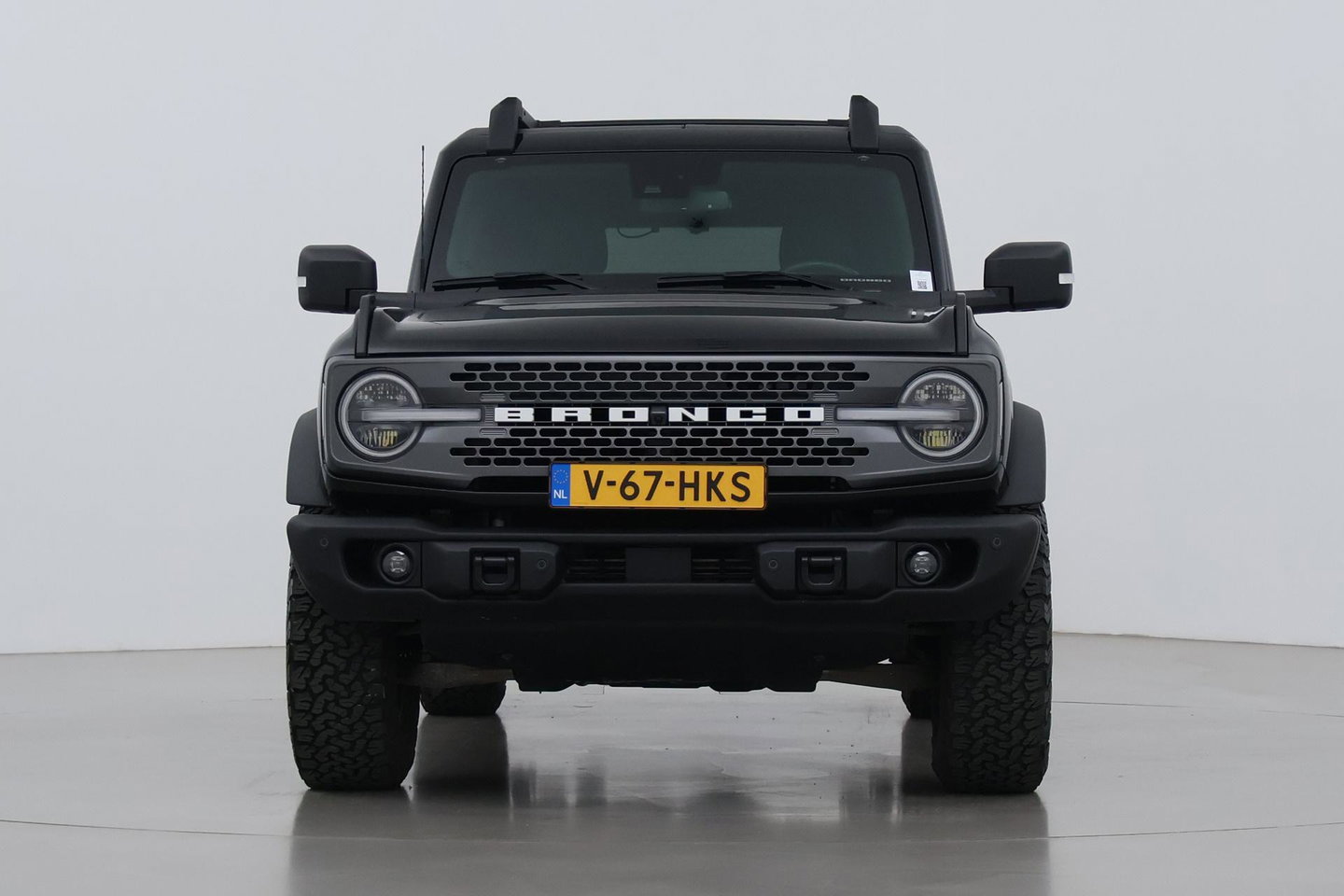 Ford Bronco 2.7 Outer Banks | GRIJS KENTEKEN | Trekhaak | Bang&Olufsen | Stoel+Stuurverwarming | 360° Camera | ACC