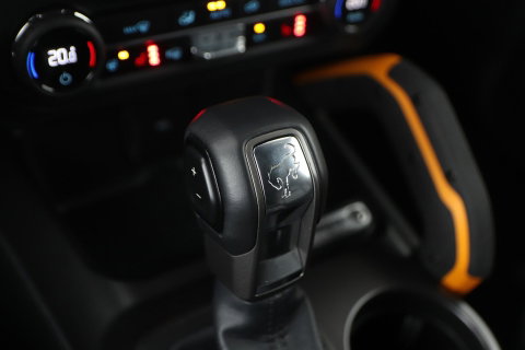 Ford Bronco 2.7 Outer Banks | GRIJS KENTEKEN | Trekhaak | Bang&Olufsen | Stoel+Stuurverwarming | 360° Camera | ACC
