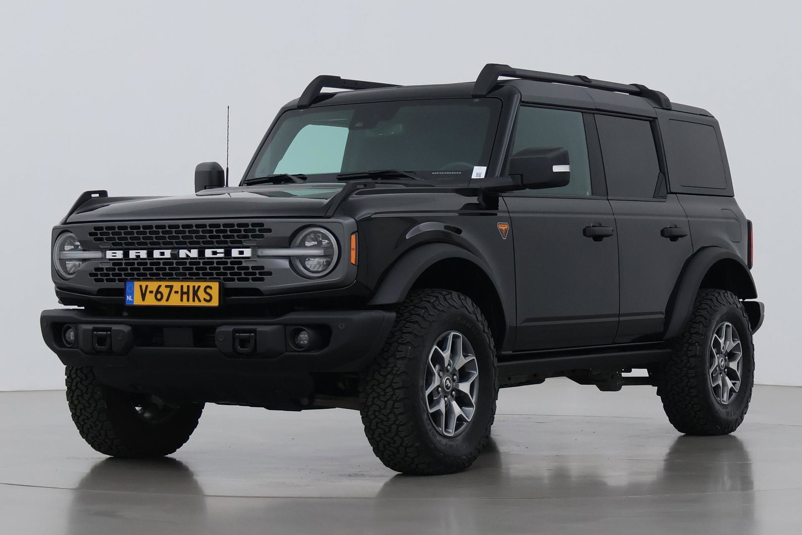 Ford Bronco 2.7 Outer Banks | GRIJS KENTEKEN | Trekhaak | Bang&Olufsen | Stoel+Stuurverwarming | 360° Camera | ACC